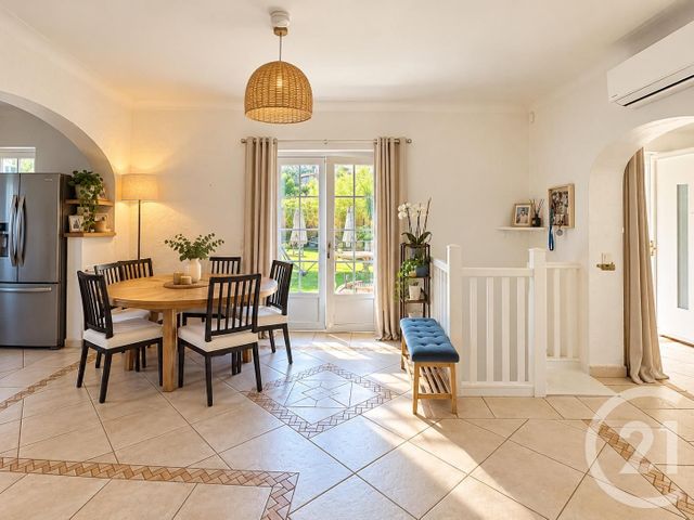 maison à vendre - 5 pièces - 163.0 m2 - CAVALAIRE SUR MER - 83 - PROVENCE-ALPES-COTE-D-AZUR - Century 21 Bianchi Transactions