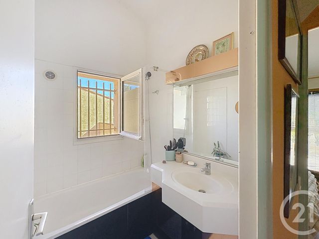 maison à vendre - 6 pièces - 122.52 m2 - CAVALAIRE SUR MER - 83 - PROVENCE-ALPES-COTE-D-AZUR - Century 21 Bianchi Transactions