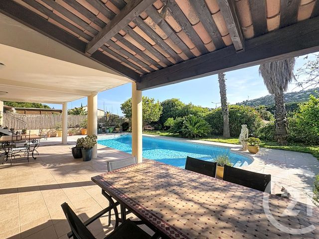 maison à vendre - 6 pièces - 122.52 m2 - CAVALAIRE SUR MER - 83 - PROVENCE-ALPES-COTE-D-AZUR - Century 21 Bianchi Transactions
