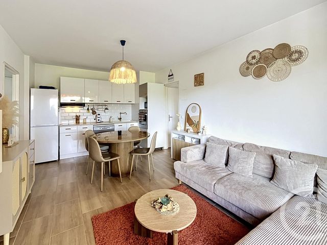 Appartement T3 à vendre - 3 pièces - 43.87 m2 - CAVALAIRE SUR MER - 83 - PROVENCE-ALPES-COTE-D-AZUR - Century 21 Bianchi Transactions