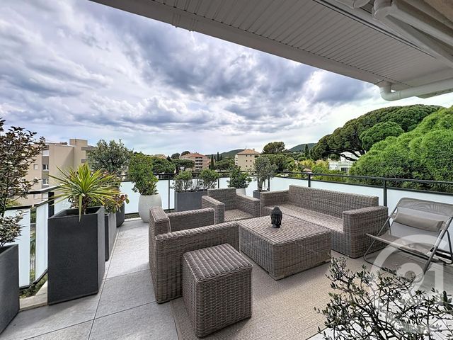 Appartement T4 à vendre - 4 pièces - 88.47 m2 - CAVALAIRE SUR MER - 83 - PROVENCE-ALPES-COTE-D-AZUR - Century 21 Bianchi Transactions