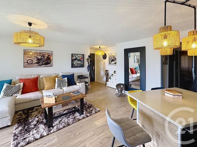 Appartement T3 à vendre - 3 pièces - 71.96 m2 - CAVALAIRE SUR MER - 83 - PROVENCE-ALPES-COTE-D-AZUR - Century 21 Bianchi Transactions