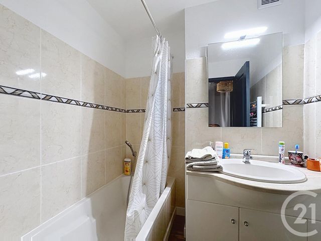 Appartement T3 à vendre - 3 pièces - 71.96 m2 - CAVALAIRE SUR MER - 83 - PROVENCE-ALPES-COTE-D-AZUR - Century 21 Bianchi Transactions