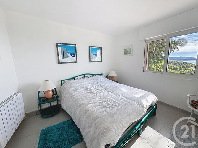 maison à vendre - 5 pièces - 125.0 m2 - CAVALAIRE SUR MER - 83 - PROVENCE-ALPES-COTE-D-AZUR - Century 21 Bianchi Transactions
