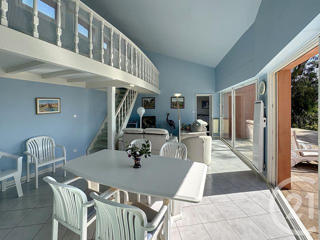 maison à vendre - 5 pièces - 125.0 m2 - CAVALAIRE SUR MER - 83 - PROVENCE-ALPES-COTE-D-AZUR - Century 21 Bianchi Transactions
