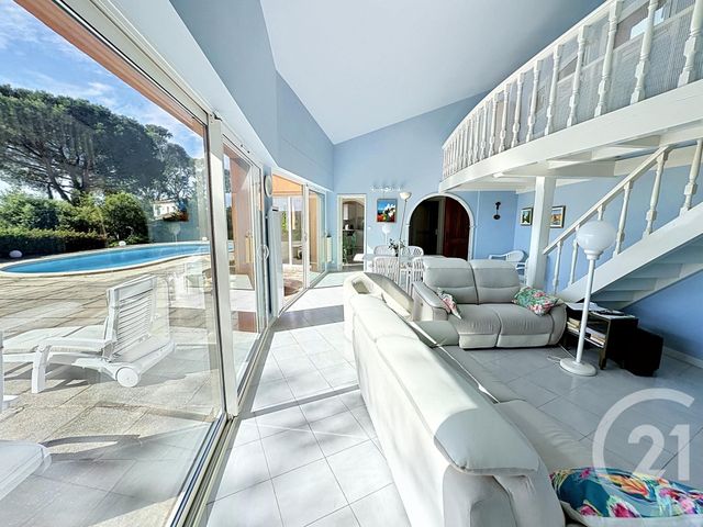 maison à vendre - 5 pièces - 125.0 m2 - CAVALAIRE SUR MER - 83 - PROVENCE-ALPES-COTE-D-AZUR - Century 21 Bianchi Transactions