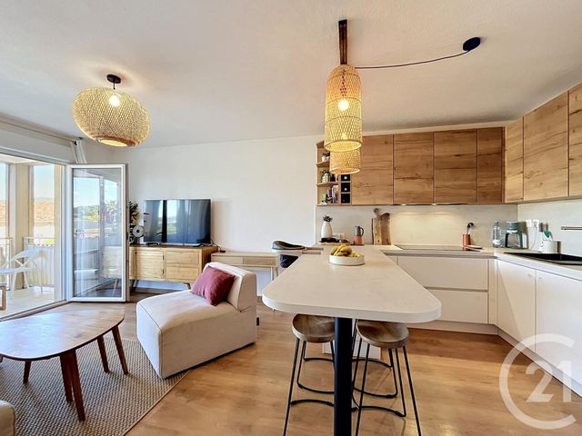 Appartement T3 à vendre - 3 pièces - 56.0 m2 - LA CROIX VALMER - 83 - PROVENCE-ALPES-COTE-D-AZUR - Century 21 Bianchi Transactions