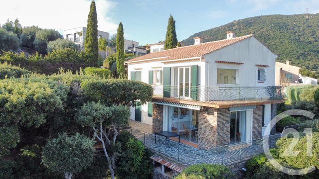 maison à vendre - 6 pièces - 176.0 m2 - CAVALAIRE SUR MER - 83 - PROVENCE-ALPES-COTE-D-AZUR - Century 21 Bianchi Transactions