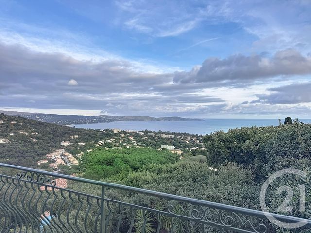 maison à vendre - 6 pièces - 176.0 m2 - CAVALAIRE SUR MER - 83 - PROVENCE-ALPES-COTE-D-AZUR - Century 21 Bianchi Transactions