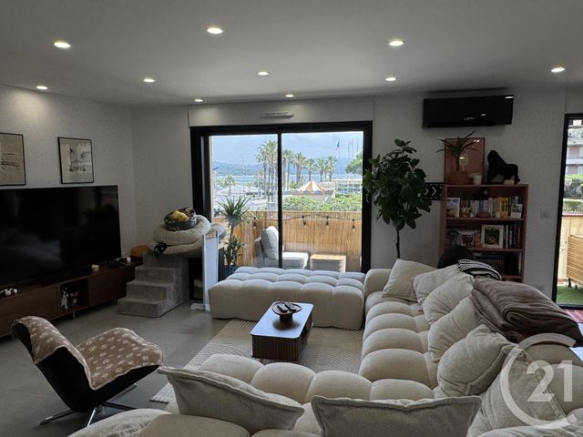 Appartement T3 à vendre - 3 pièces - 80.0 m2 - CAVALAIRE SUR MER - 83 - PROVENCE-ALPES-COTE-D-AZUR - Century 21 Bianchi Transactions