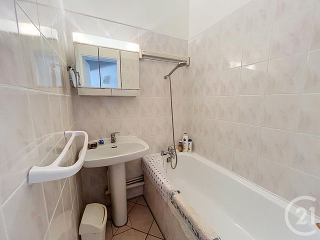 Appartement T3 à vendre - 3 pièces - 34.4 m2 - CAVALAIRE SUR MER - 83 - PROVENCE-ALPES-COTE-D-AZUR - Century 21 Bianchi Transactions