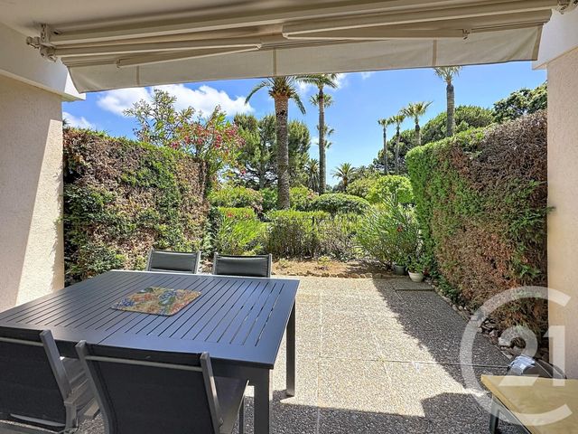 Appartement T3 à vendre - 3 pièces - 57.83 m2 - CAVALAIRE SUR MER - 83 - PROVENCE-ALPES-COTE-D-AZUR - Century 21 Bianchi Transactions