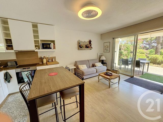 Appartement T3 à vendre - 3 pièces - 57.83 m2 - CAVALAIRE SUR MER - 83 - PROVENCE-ALPES-COTE-D-AZUR - Century 21 Bianchi Transactions