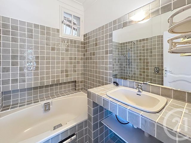 maison à vendre - 6 pièces - 175.0 m2 - CAVALAIRE SUR MER - 83 - PROVENCE-ALPES-COTE-D-AZUR - Century 21 Bianchi Transactions