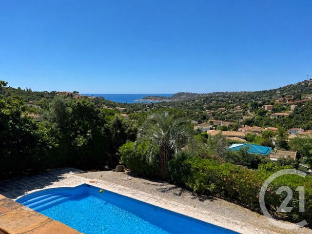 maison à vendre - 6 pièces - 175.0 m2 - CAVALAIRE SUR MER - 83 - PROVENCE-ALPES-COTE-D-AZUR - Century 21 Bianchi Transactions