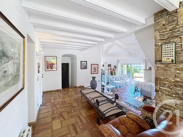 maison à vendre - 6 pièces - 175.0 m2 - CAVALAIRE SUR MER - 83 - PROVENCE-ALPES-COTE-D-AZUR - Century 21 Bianchi Transactions