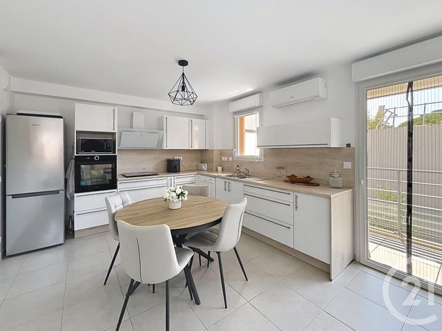 Appartement T3 à vendre - 3 pièces - 65.22 m2 - CAVALAIRE SUR MER - 83 - PROVENCE-ALPES-COTE-D-AZUR - Century 21 Bianchi Transactions