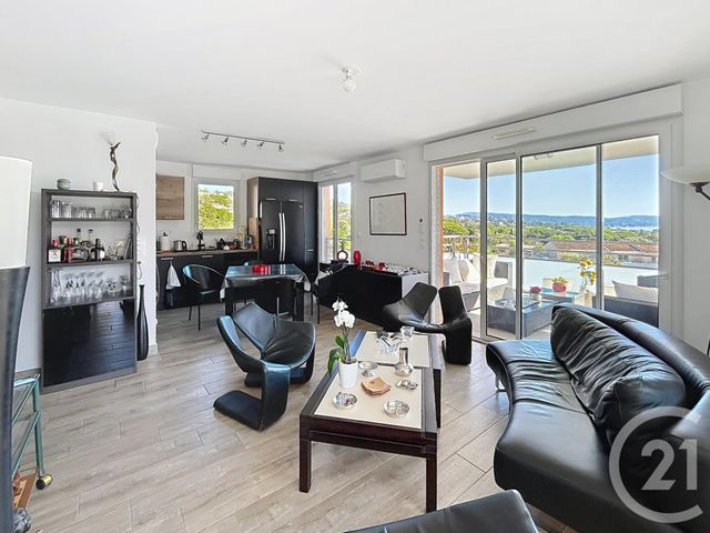 Appartement T3 à vendre - 3 pièces - 67.24 m2 - CAVALAIRE SUR MER - 83 - PROVENCE-ALPES-COTE-D-AZUR - Century 21 Bianchi Transactions