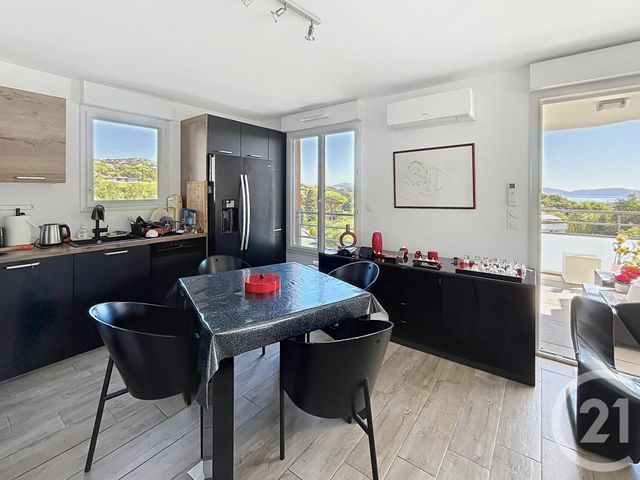 Appartement T3 à vendre - 3 pièces - 67.24 m2 - CAVALAIRE SUR MER - 83 - PROVENCE-ALPES-COTE-D-AZUR - Century 21 Bianchi Transactions
