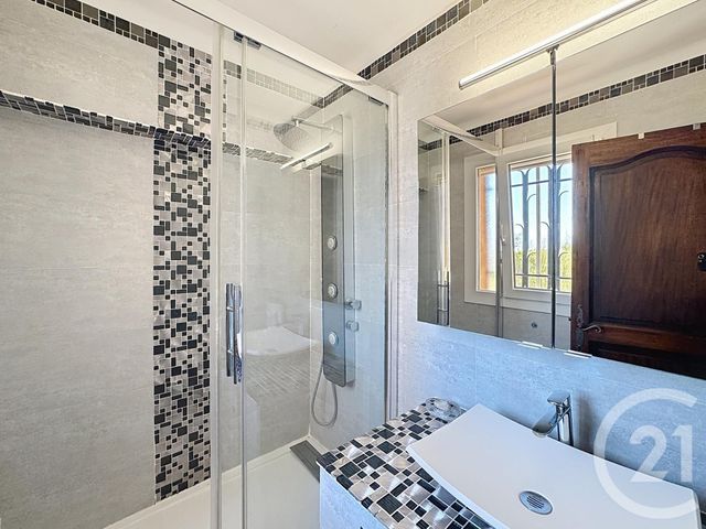maison à vendre - 8 pièces - 190.0 m2 - CAVALAIRE SUR MER - 83 - PROVENCE-ALPES-COTE-D-AZUR - Century 21 Bianchi Transactions