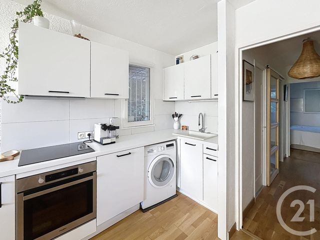 Appartement T2 à vendre - 2 pièces - 46.0 m2 - CAVALAIRE SUR MER - 83 - PROVENCE-ALPES-COTE-D-AZUR - Century 21 Bianchi Transactions