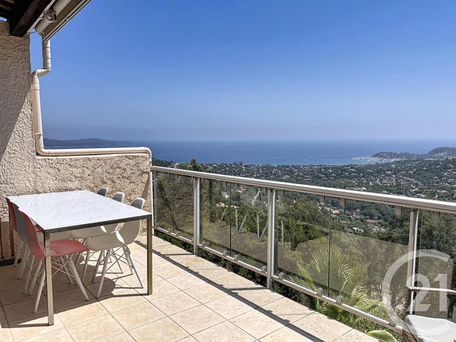 maison à vendre - 4 pièces - 71.4 m2 - CAVALAIRE SUR MER - 83 - PROVENCE-ALPES-COTE-D-AZUR - Century 21 Bianchi Transactions