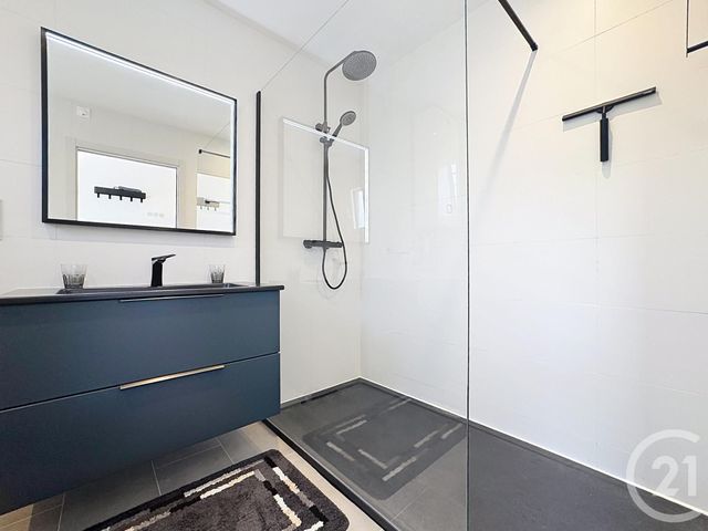 Appartement à vendre - 2 pièces - 39.96 m2 - CAVALAIRE SUR MER - 83 - PROVENCE-ALPES-COTE-D-AZUR - Century 21 Bianchi Transactions
