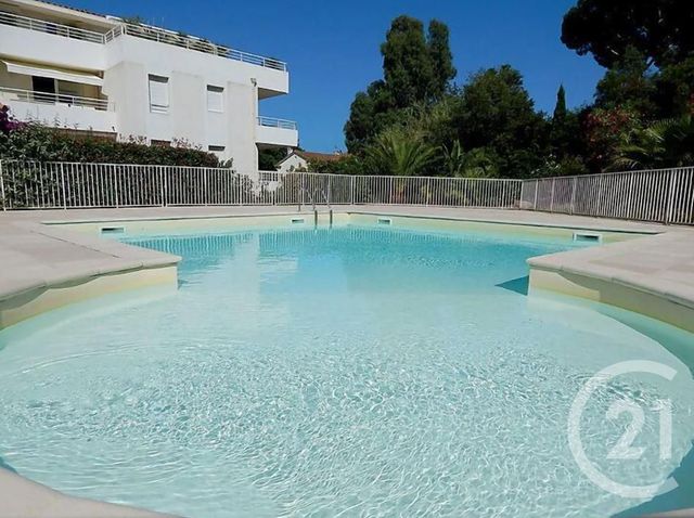 Appartement T3 à vendre - 3 pièces - 64.0 m2 - CAVALAIRE SUR MER - 83 - PROVENCE-ALPES-COTE-D-AZUR - Century 21 Bianchi Transactions