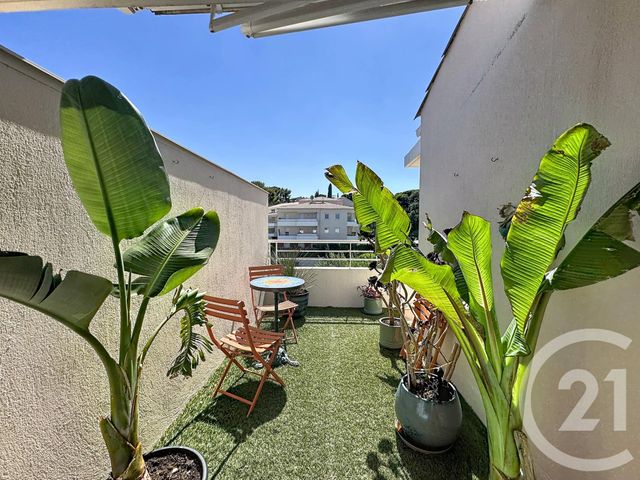Appartement T3 à vendre - 3 pièces - 64.0 m2 - CAVALAIRE SUR MER - 83 - PROVENCE-ALPES-COTE-D-AZUR - Century 21 Bianchi Transactions