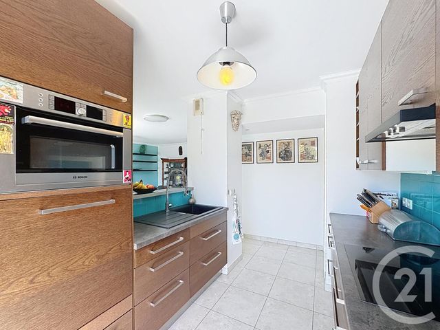 Appartement T3 à vendre - 3 pièces - 64.0 m2 - CAVALAIRE SUR MER - 83 - PROVENCE-ALPES-COTE-D-AZUR - Century 21 Bianchi Transactions