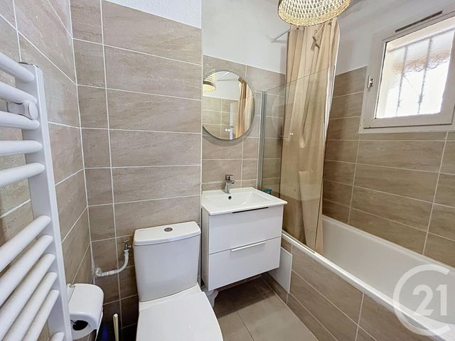 Appartement Studio Cabine à vendre - 1 pièce - 24.0 m2 - CAVALAIRE SUR MER - 83 - PROVENCE-ALPES-COTE-D-AZUR - Century 21 Bianchi Transactions