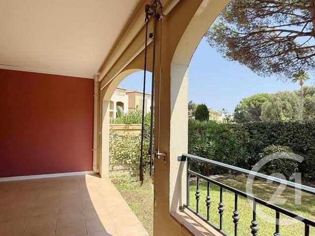 Appartement T3 à vendre - 3 pièces - 51.0 m2 - CAVALAIRE SUR MER - 83 - PROVENCE-ALPES-COTE-D-AZUR - Century 21 Bianchi Transactions