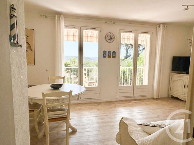 Appartement Studio à vendre - 1 pièce - 31.9 m2 - LA CROIX VALMER - 83 - PROVENCE-ALPES-COTE-D-AZUR - Century 21 Bianchi Transactions
