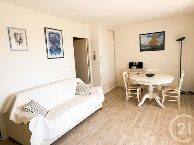 Appartement Studio à vendre - 1 pièce - 31.9 m2 - LA CROIX VALMER - 83 - PROVENCE-ALPES-COTE-D-AZUR - Century 21 Bianchi Transactions