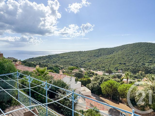 maison à vendre - 3 pièces - 102.0 m2 - CAVALAIRE SUR MER - 83 - PROVENCE-ALPES-COTE-D-AZUR - Century 21 Bianchi Transactions