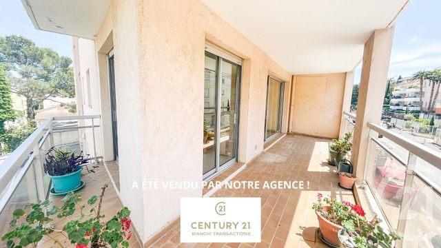 Appartement T2 à vendre - 2 pièces - 45.0 m2 - CAVALAIRE SUR MER - 83 - PROVENCE-ALPES-COTE-D-AZUR - Century 21 Bianchi Transactions