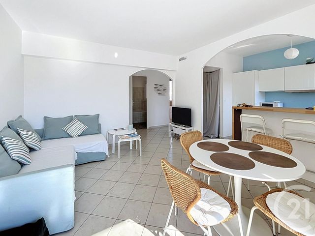Appartement T3 à vendre - 3 pièces - 66.88 m2 - CAVALAIRE SUR MER - 83 - PROVENCE-ALPES-COTE-D-AZUR - Century 21 Bianchi Transactions