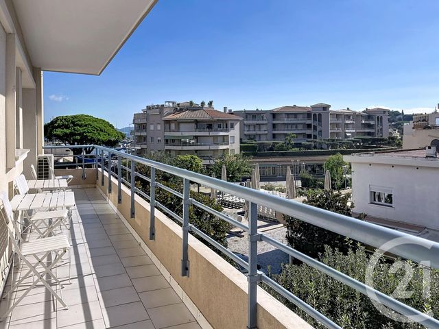 Appartement T3 à vendre - 3 pièces - 66.88 m2 - CAVALAIRE SUR MER - 83 - PROVENCE-ALPES-COTE-D-AZUR - Century 21 Bianchi Transactions