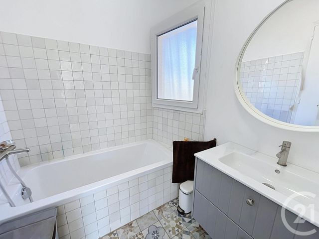 Appartement T3 à vendre - 3 pièces - 66.88 m2 - CAVALAIRE SUR MER - 83 - PROVENCE-ALPES-COTE-D-AZUR - Century 21 Bianchi Transactions