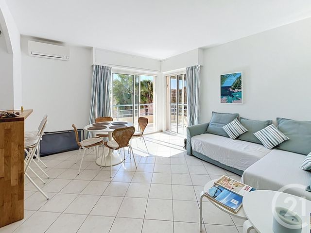 Appartement T3 à vendre - 3 pièces - 66.88 m2 - CAVALAIRE SUR MER - 83 - PROVENCE-ALPES-COTE-D-AZUR - Century 21 Bianchi Transactions