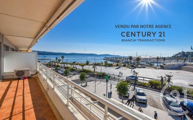 Appartement T3 à vendre - 3 pièces - 80.0 m2 - CAVALAIRE SUR MER - 83 - PROVENCE-ALPES-COTE-D-AZUR - Century 21 Bianchi Transactions