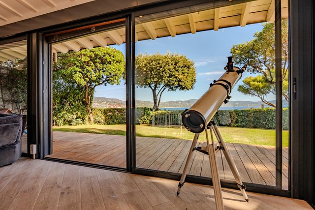 maison à vendre - 11 pièces - 317.0 m2 - CAVALAIRE SUR MER - 83 - PROVENCE-ALPES-COTE-D-AZUR - Century 21 Bianchi Transactions