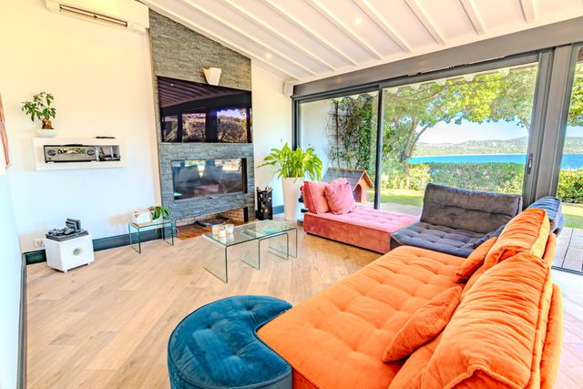 maison à vendre - 11 pièces - 317.0 m2 - CAVALAIRE SUR MER - 83 - PROVENCE-ALPES-COTE-D-AZUR - Century 21 Bianchi Transactions