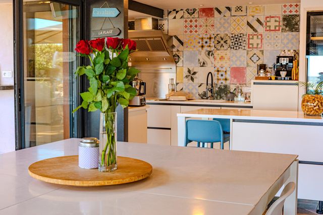 maison à vendre - 11 pièces - 317.0 m2 - CAVALAIRE SUR MER - 83 - PROVENCE-ALPES-COTE-D-AZUR - Century 21 Bianchi Transactions