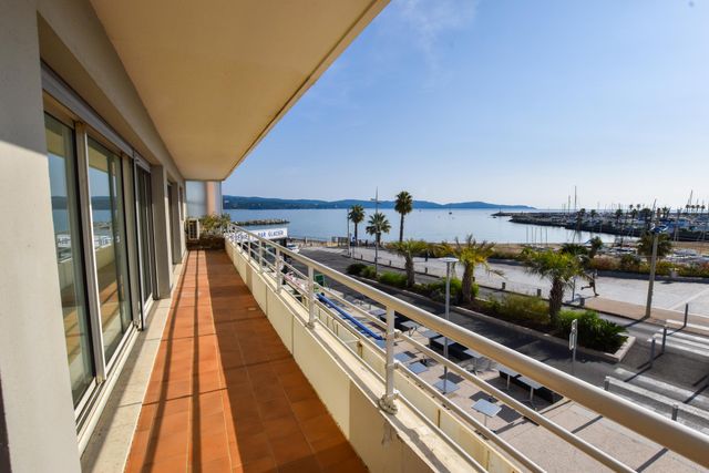 Appartement F4 à vendre - 4 pièces - 111.85 m2 - CAVALAIRE SUR MER - 83 - PROVENCE-ALPES-COTE-D-AZUR - Century 21 Bianchi Transactions