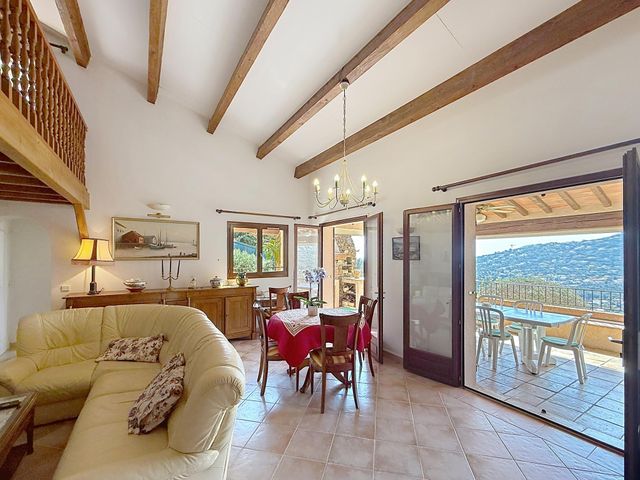 maison à vendre - 5 pièces - 160.0 m2 - CAVALAIRE SUR MER - 83 - PROVENCE-ALPES-COTE-D-AZUR - Century 21 Bianchi Transactions