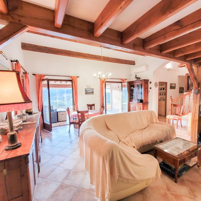 maison à vendre - 5 pièces - 160.0 m2 - CAVALAIRE SUR MER - 83 - PROVENCE-ALPES-COTE-D-AZUR - Century 21 Bianchi Transactions