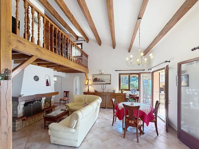 maison à vendre - 5 pièces - 160.0 m2 - CAVALAIRE SUR MER - 83 - PROVENCE-ALPES-COTE-D-AZUR - Century 21 Bianchi Transactions