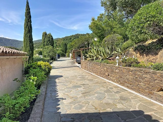 maison à vendre - 5 pièces - 160.0 m2 - CAVALAIRE SUR MER - 83 - PROVENCE-ALPES-COTE-D-AZUR - Century 21 Bianchi Transactions