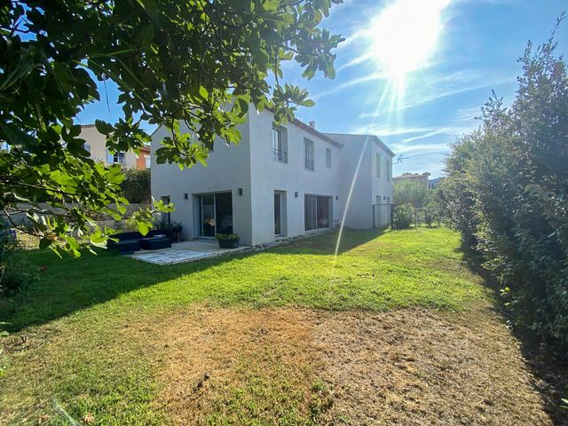 maison - LA CROIX VALMER - 83